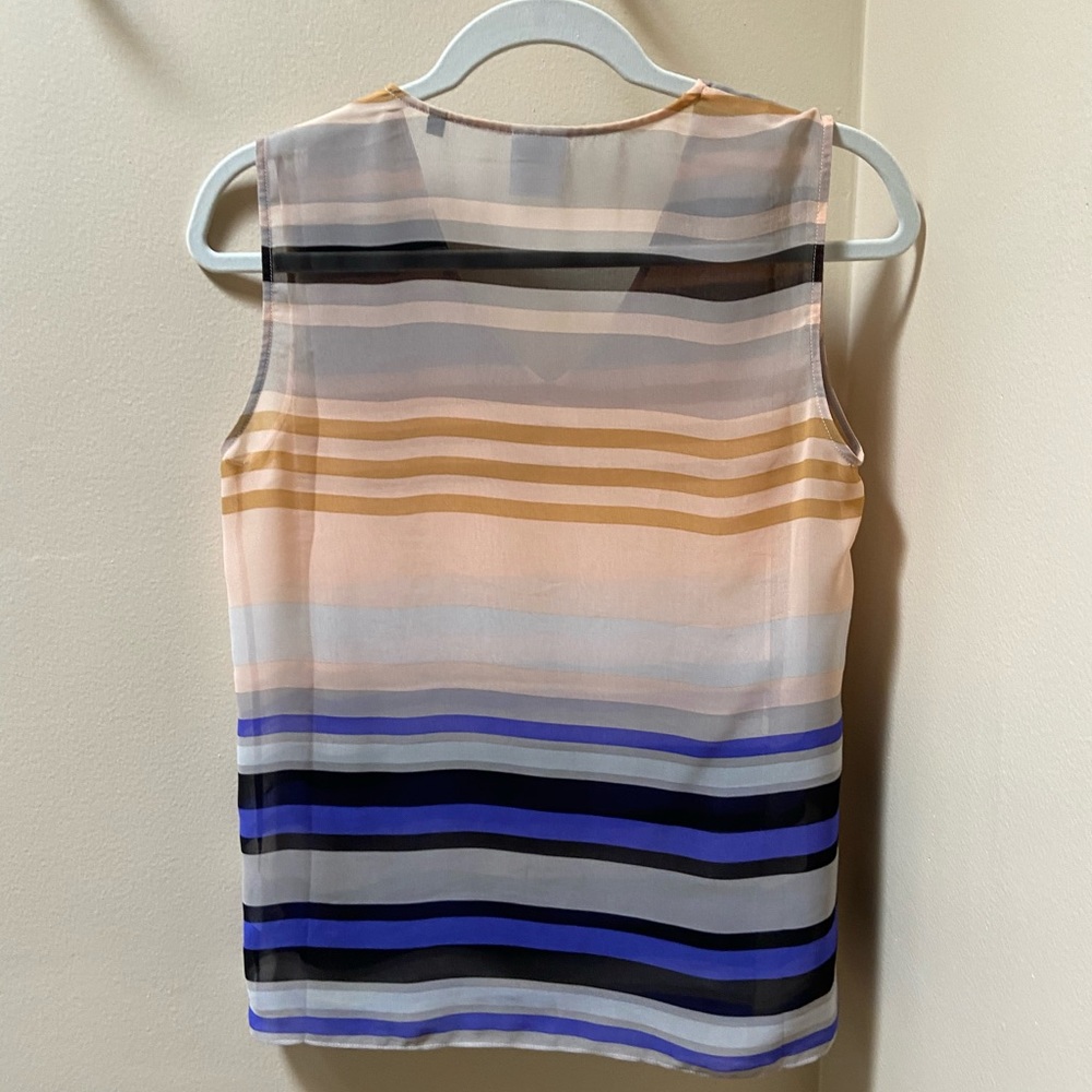 Cabi multi colored lightweight sleeveless blouse - Picture 5 of 5